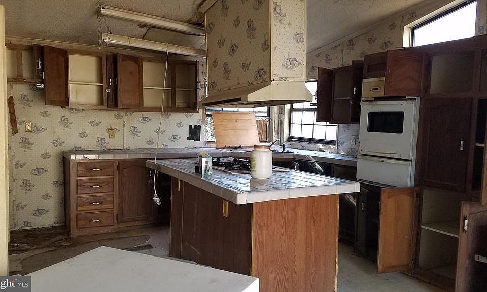 2nd image of 27671 Old Office Rd