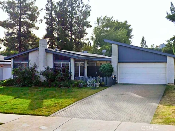 22320 Itasca St, Chatsworth, CA 91311