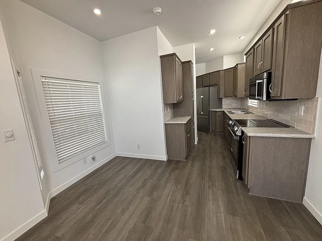 1 bed, 1.0 bath, 385 sqft, $1,199 — Photo 4
