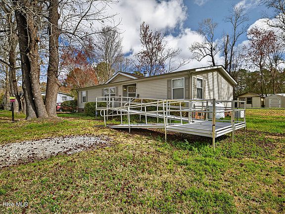 4th image of 1524 Rossmore Road