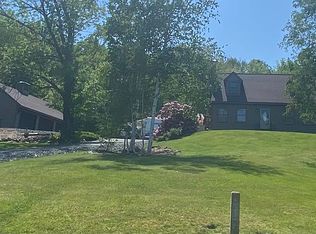 7 Hillside Dr, Lebanon, NH 03766