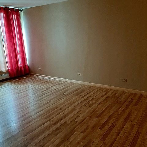 2nd image of 1451 E 55th St APT 418N