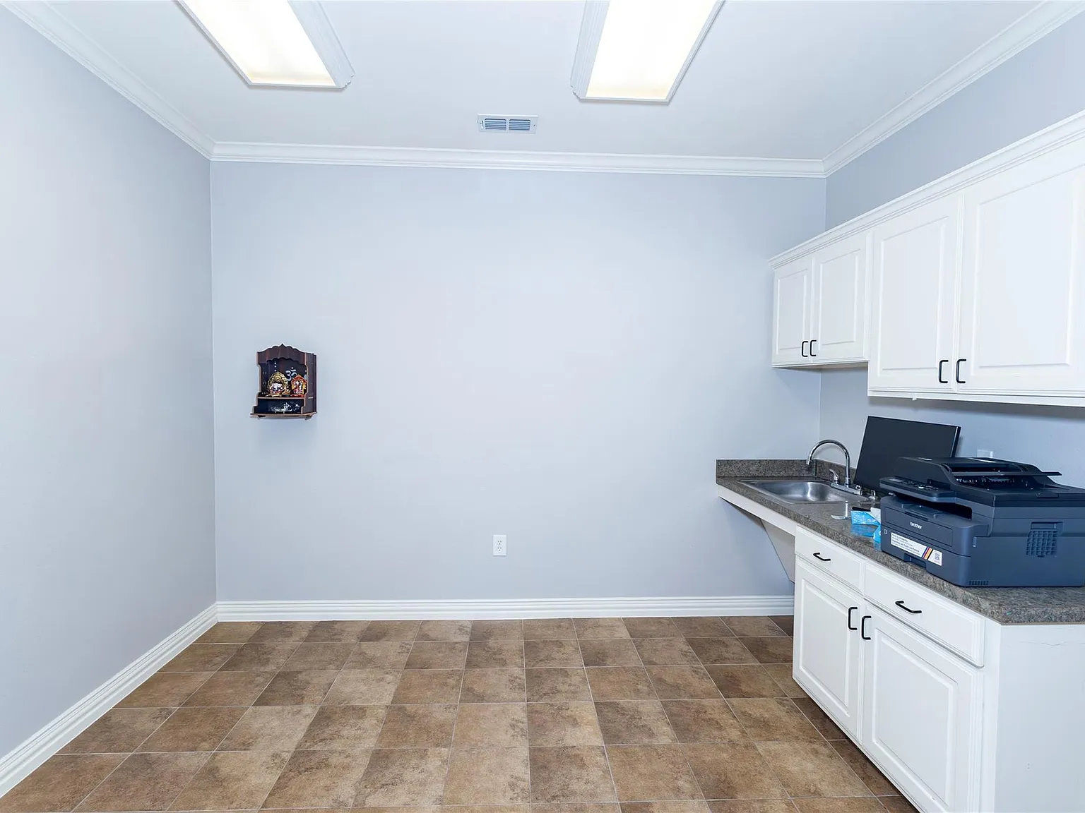 Studio, 1165 sqft, $1,995 — Photo 3