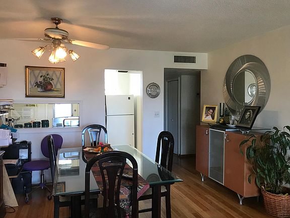 3rd image of 2859 Leonard Dr #G