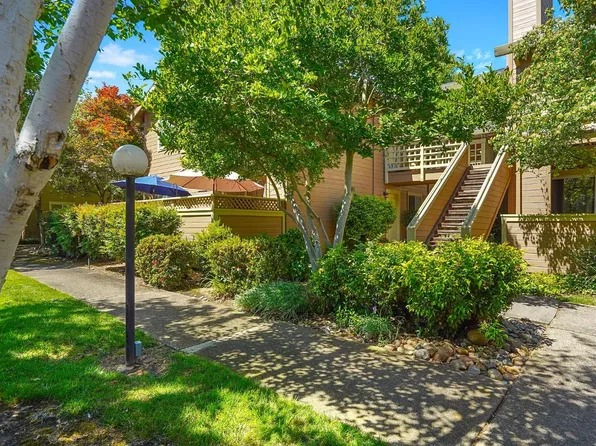 11150 Trinity River Dr APT 32, Rancho Cordova, CA 95670