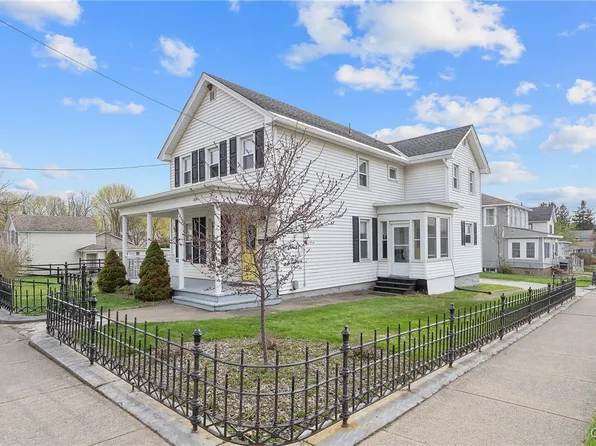 184 Liberty St, Oswego, NY 13126