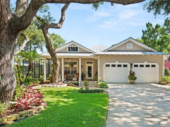 806 Locust St, New Smyrna Beach, FL 32169