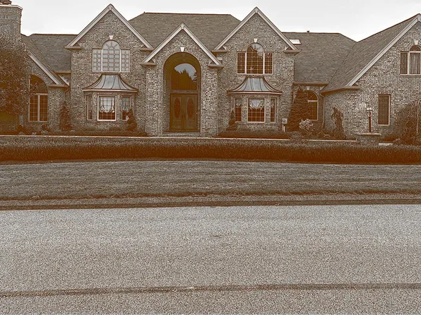 6002 Great Oak Dr, Export, PA 15632