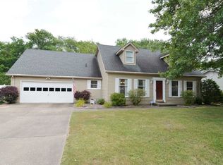 3013 Lake Valley Dr, Evansville, IN