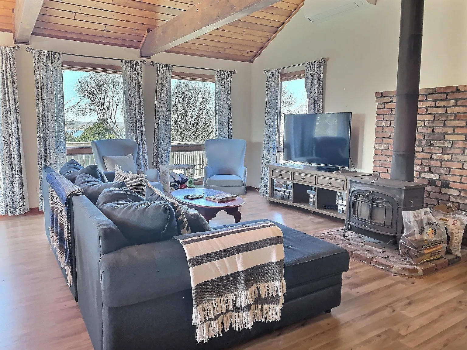 Fully Renovated Montauk Beach House — Photo 2