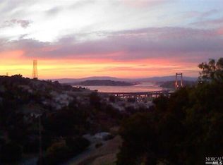 14 Stephens Ct, Crockett, CA 94525