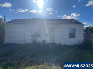 446 24th St, Springfield, OR 97477