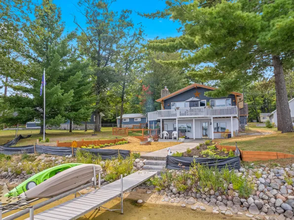 1609 Fleming Rd, Lewiston, MI 49756