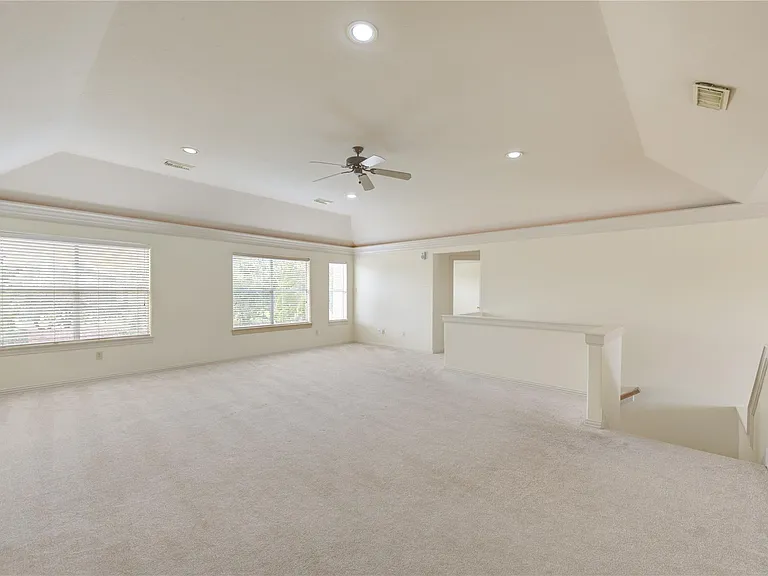 1502 Ashbury Park Ln — Photo 32