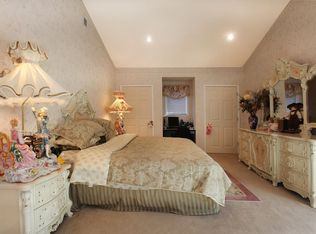 3924 Glenwood St, Flushing, NY 11363