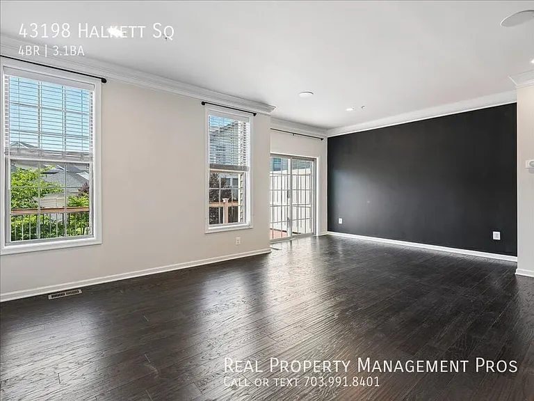 43198 Halkett Sq — Photo 8