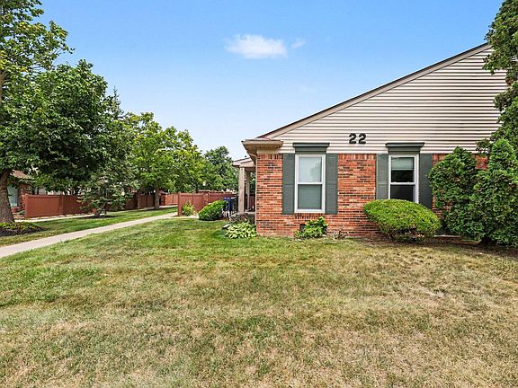 3rd image of 41325 Southwind Dr