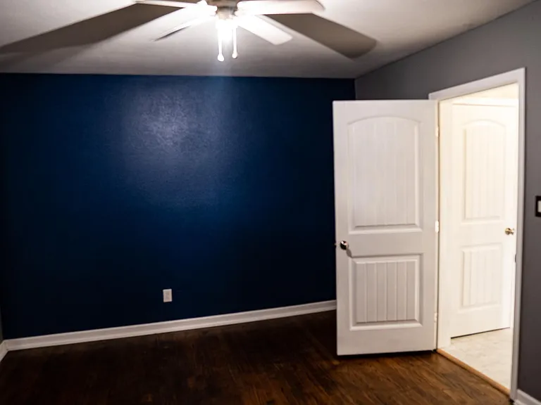 1341 S Keeler Ave — Photo 4