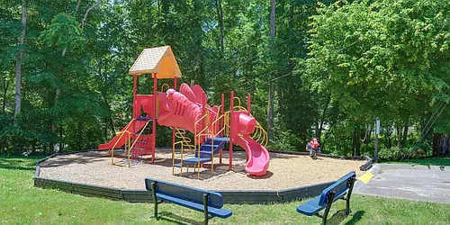 Grand Oaks Photo 1