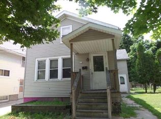 911 Columbus St, Manitowoc, WI 54220