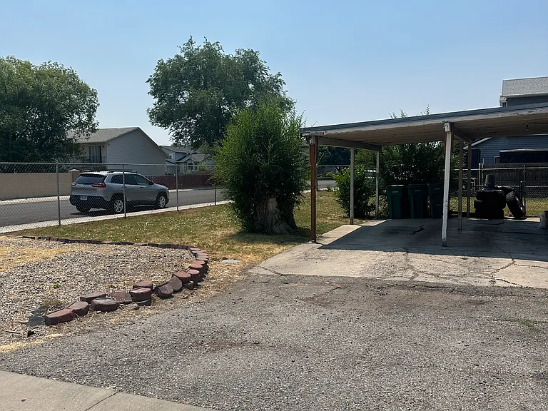 3381 W Tess Ave #C — Photo 10