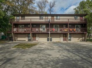 405 12th Ave S, Fargo, ND 58103