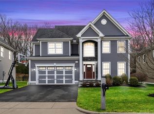 12 Nottingham Blvd, Unionville, CT 06085