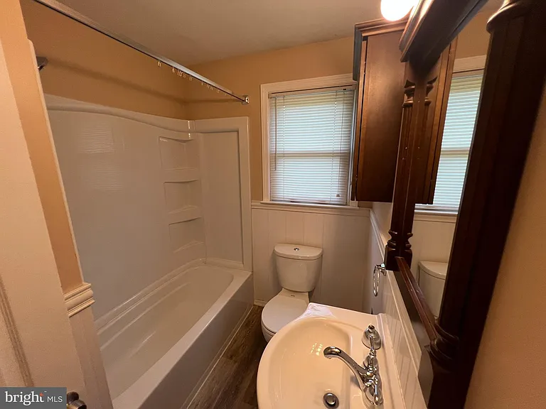 2621 Darby Dr — Photo 7
