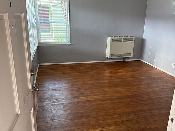 4th image of 5117 E The Toledo APT 1