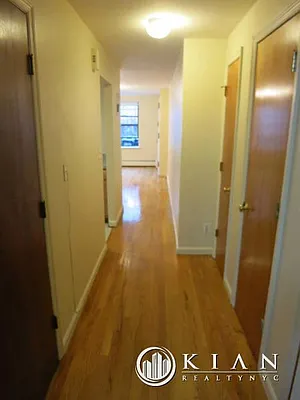 Rented by Kian Realty | media 16