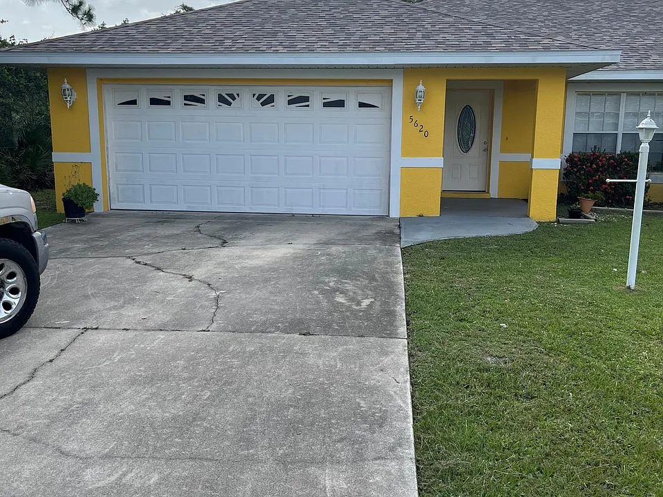 5620 Granada Blvd
