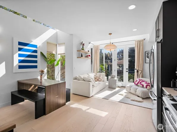 712 W Bertona Street #A, Seattle, WA 98119