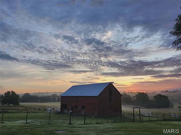 5th image of 9081 W Red Oak Rd