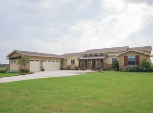 161 Escalera Ranch Rd, Victoria, TX 77905