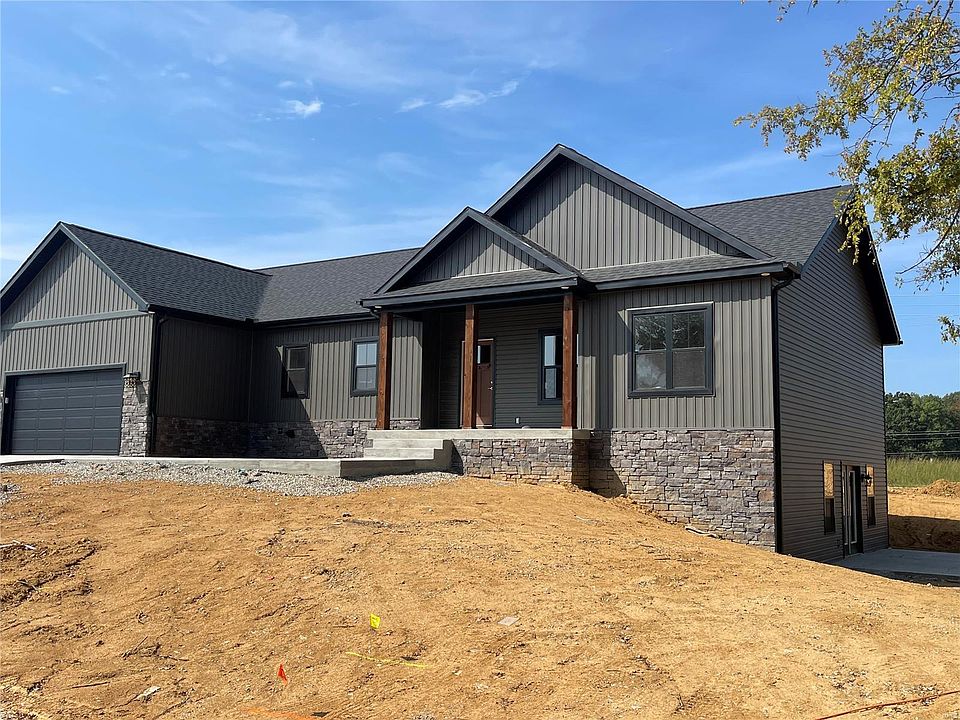 2nd image of 225 Berkshire Dr