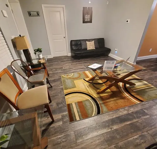 818 Lee Andrews Ave SE — Photo 9