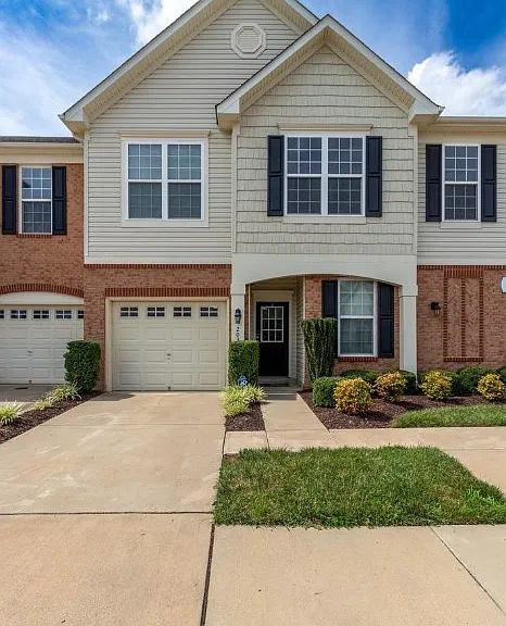 85 Strother Ln #203 — Photo 3