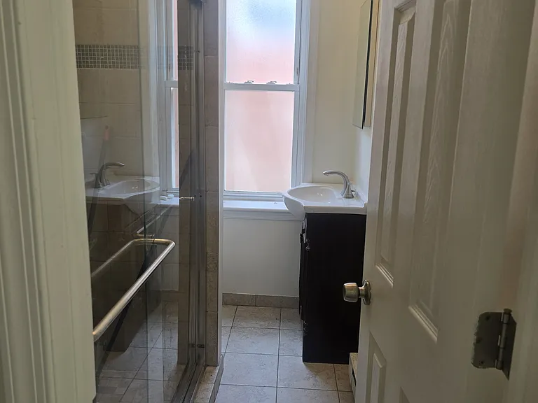 1708 Mifflin St #2 — Photo 34