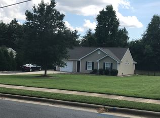 8803 Reedy Creek Rd, Charlotte, NC 28215