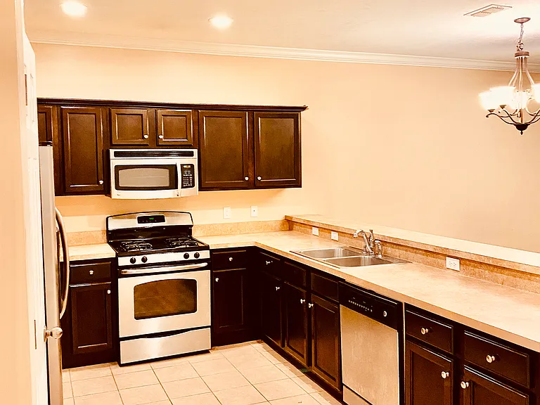 2886 Hampton Meadow Dr — Photo 14