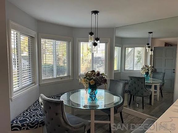 5th image of 12616 Lakeshore Dr APT 17