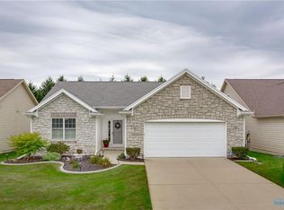 4162 Lake Pine Dr, Maumee, OH 43537