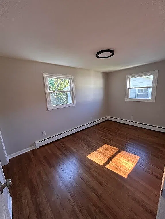 3 bed, $1,500 — Photo 2