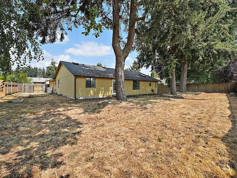 9123 Wendy Dr SE — Photo 39