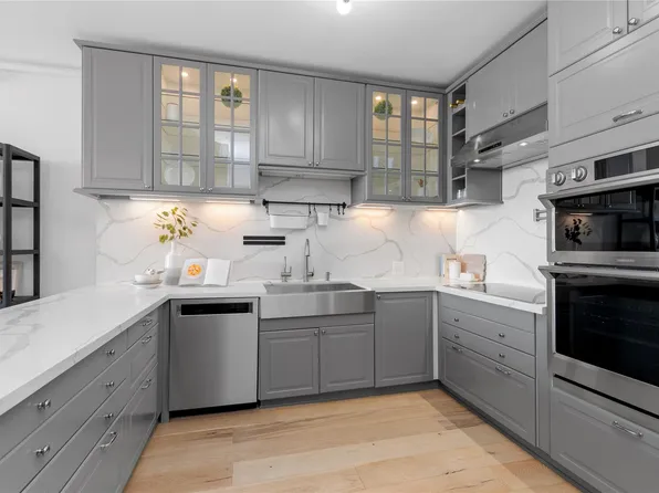 14 Greenway Plz Unit 23N, Houston, TX 77046