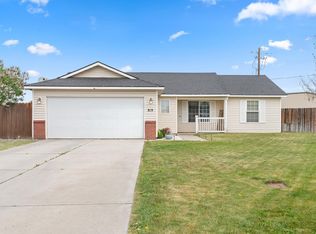 819 Jessica Ct, Grandview, WA 98930