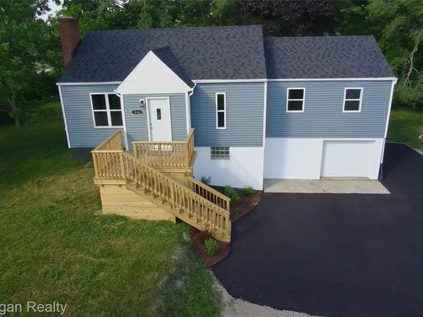 3186 E Grand Blanc Rd, Grand Blanc, MI 48439