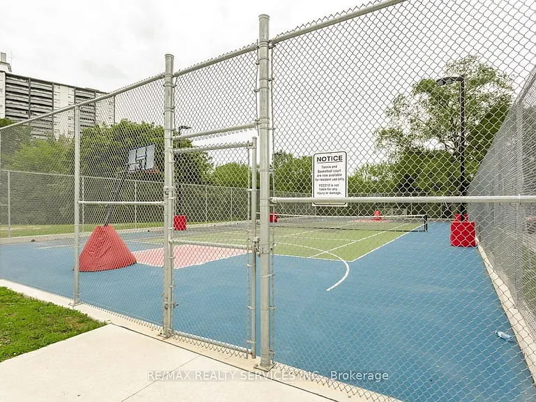 11 Wincott Dr #11 — Photo 28