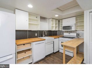 914 N Randolph St REAR D, Philadelphia, PA 19123