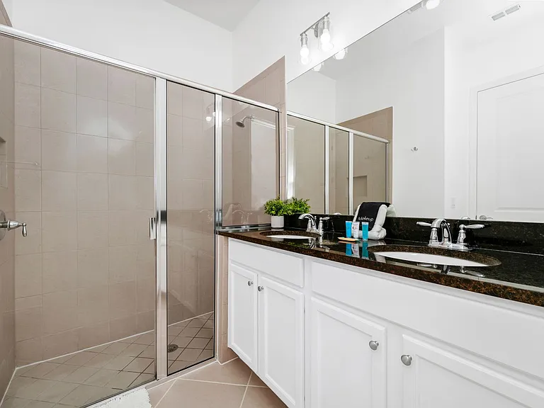 302 Captiva Dr — Photo 21